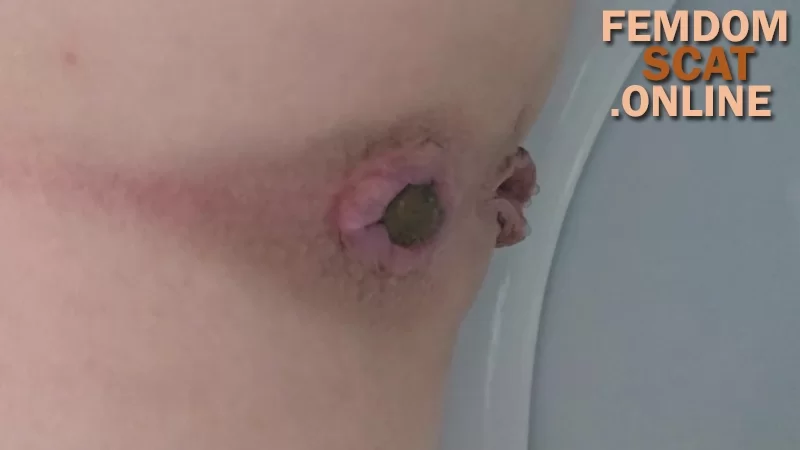 PolaPooping – Farts on the toilet new scat porn videos